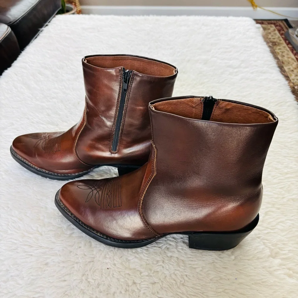 Cowtown Brown Leather sides Zip Men's Boots size 9.5 D